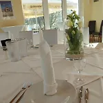 Hotel Land-gut-hotel- Weisser Schwan 3*