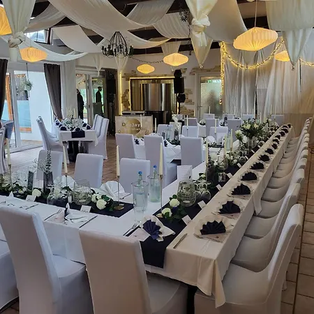 Land-gut-hotel- Weisser Schwan Otel Zossen