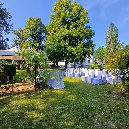 Land-gut-hotel- Weisser Schwan Hotel