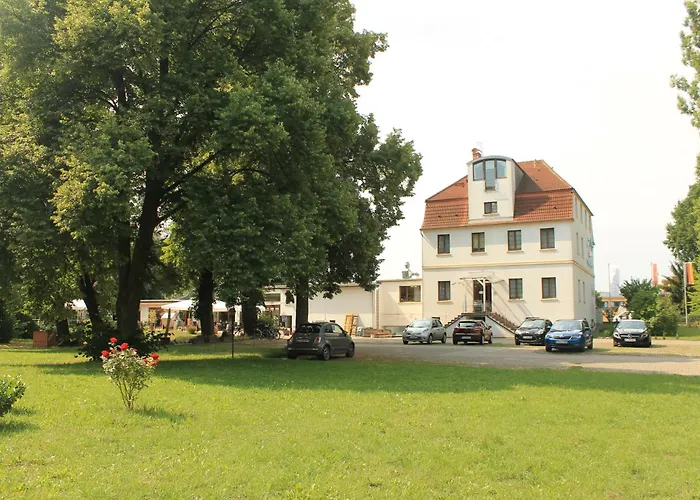 Land-gut-hotel- Weisser Schwan Hotell Zossen